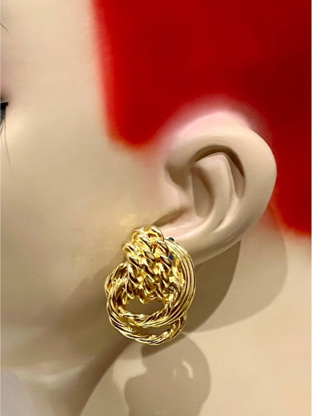 Karine Sultan Vintage Gold Tone Clip On Earrings